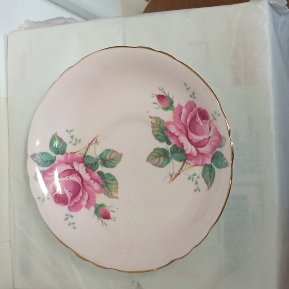 Vintage PARAGON Fine Bone China Tea Cup And Saucer - Picture 2 of 4